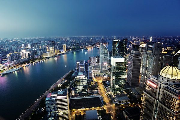 「足踏み状態」の中国株市場 日本企業への影響は?